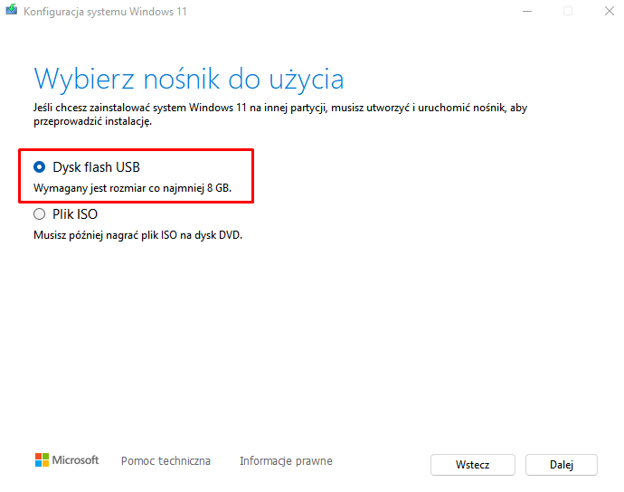 Wybierz nośnik do użycia — zaznacz Dysk flash USB i kliknij Dalej